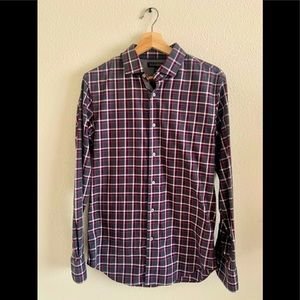 Mens Banana Republic shirt (slim fit )Size(S).